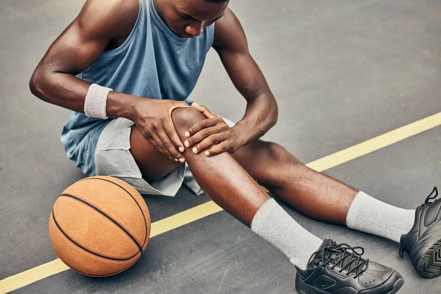 The Most Common Spine Injuries in Athletes and How Sports Injury Clinics Provide Cutting Edge Treatments